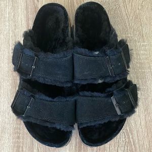 New Birkenstock Arizona Black with Shearling Fur - EU size 39 (W8/M6)